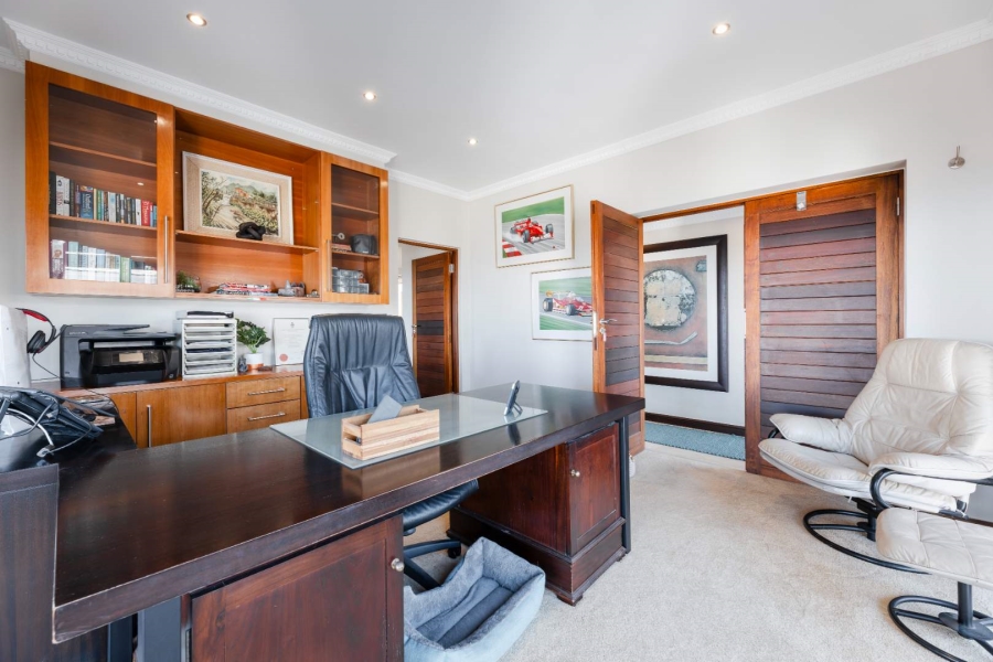 5 Bedroom Property for Sale in Oubaai Western Cape